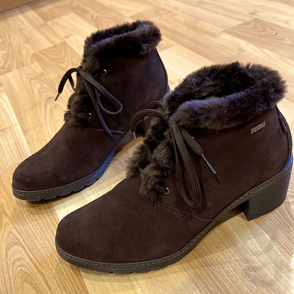 COPY - NWOB Brown Suede Heeled Waterproof Boots 9.5
